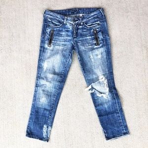 Bebe Shredded Destroyed Crop Jeans / Capri Denim Jeans Distressed
